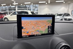 Harmaa Audi A3 2017 kuva 14.