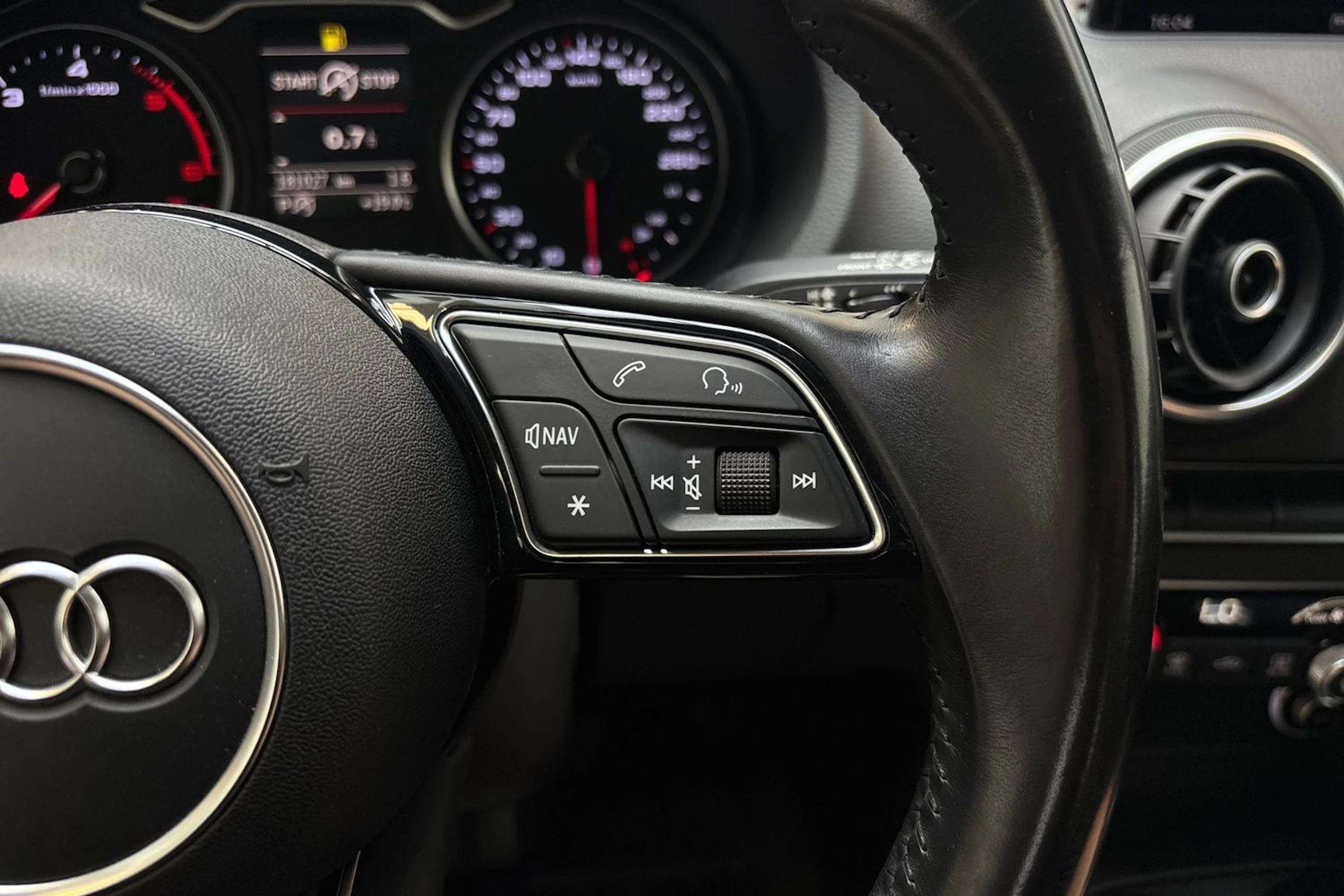 musta Audi A3 2017 kuva 15.