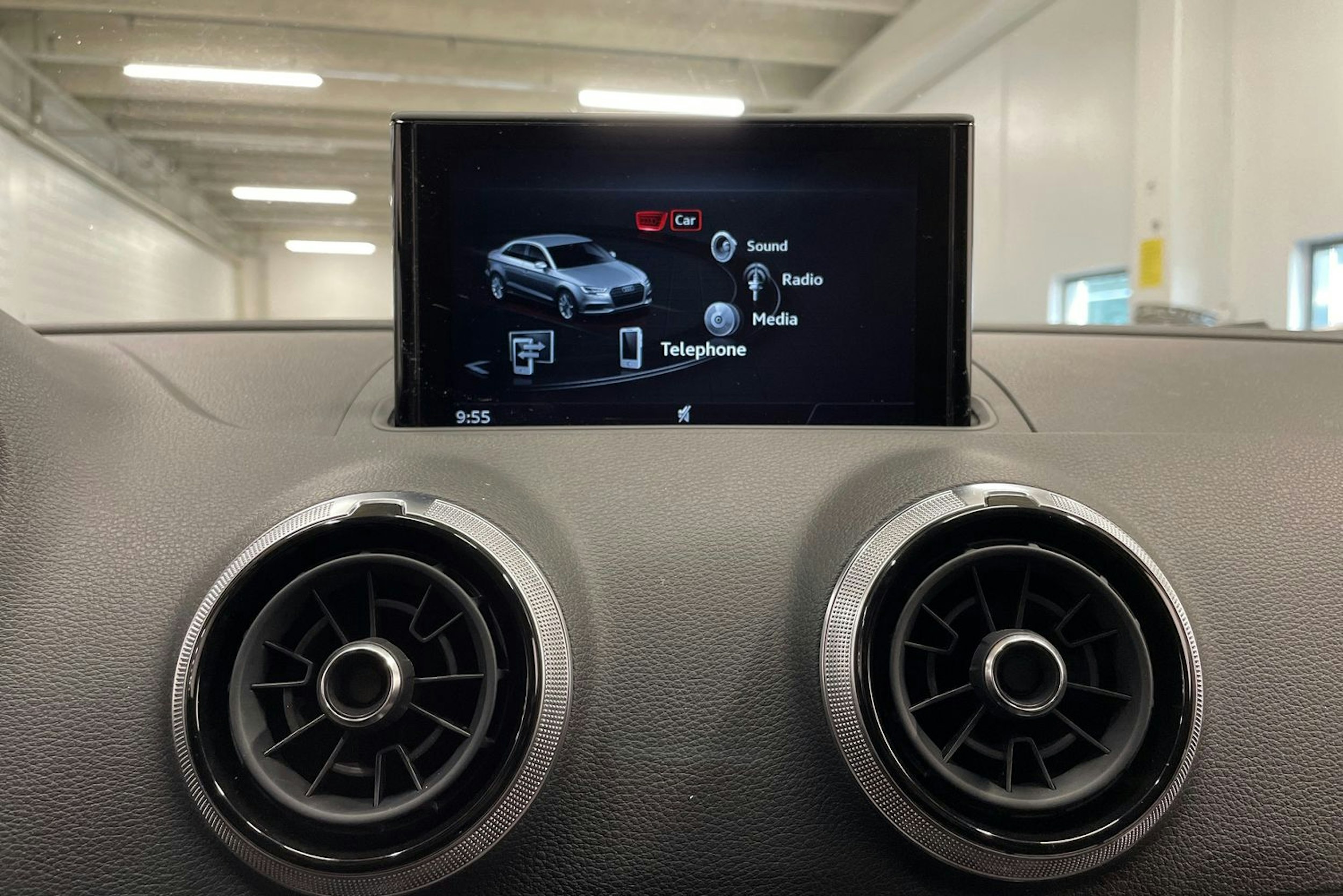 valkoinen Audi A3 2017 kuva 17.