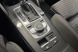 valkoinen Audi A3 2017 kuva 25.