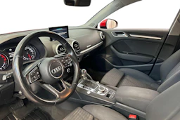 punainen Audi A3 2017 kuva 6.
