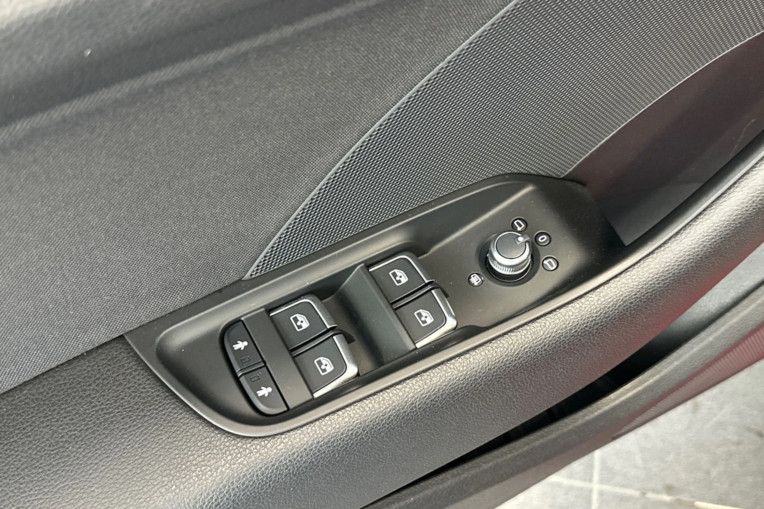 punainen Audi A3 2017 kuva 14.