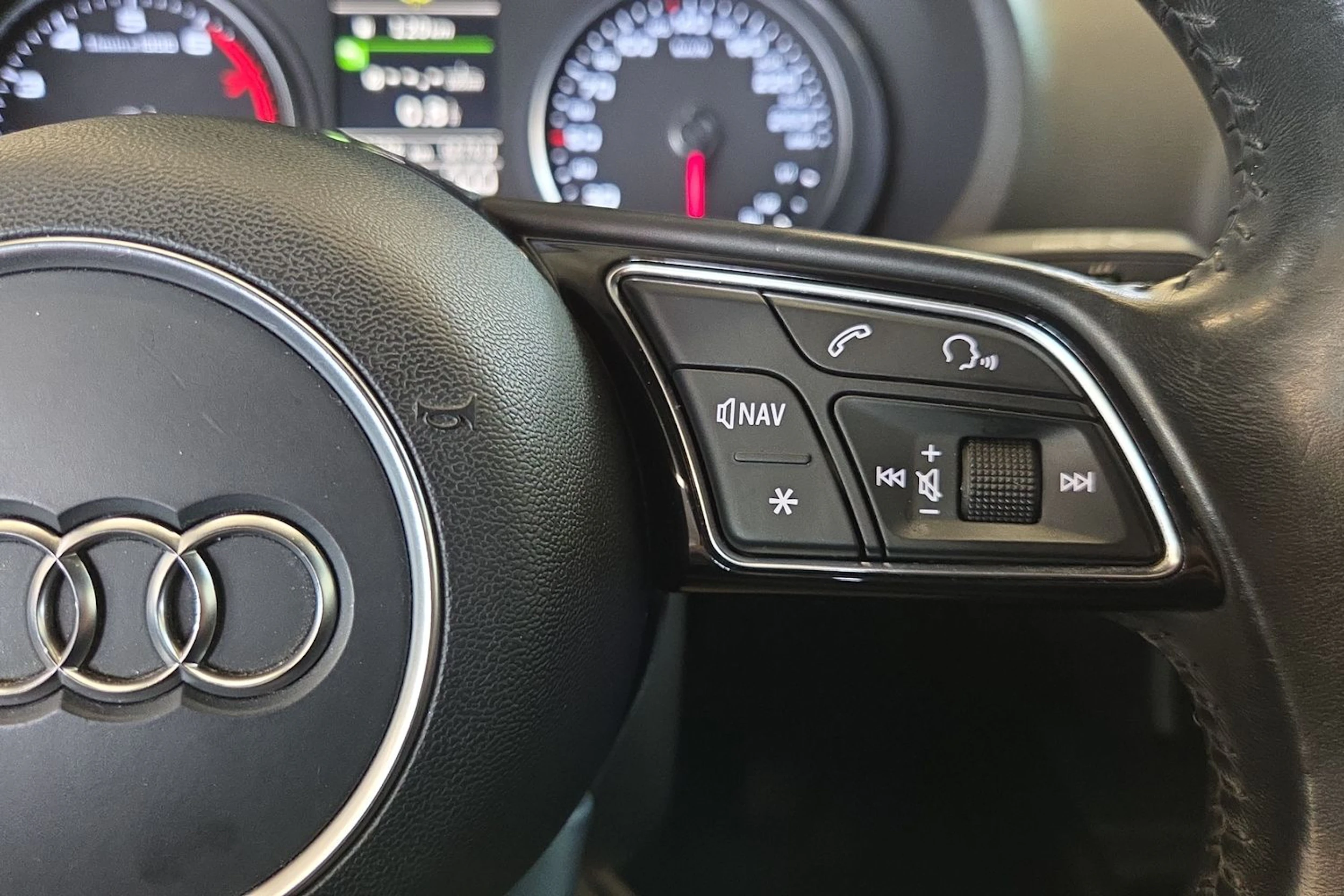 Musta Audi A3 2017 kuva 12.