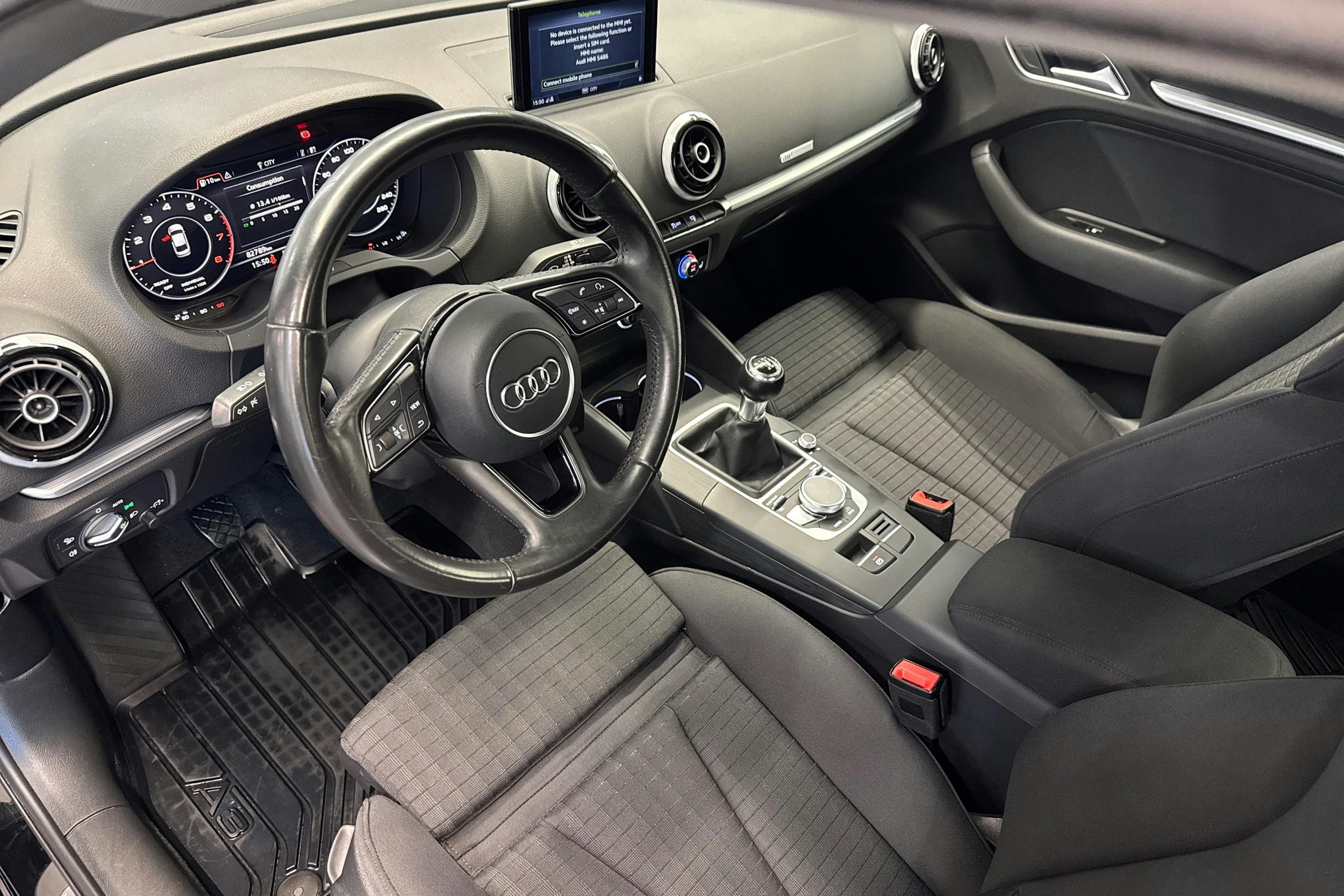 musta Audi A3 2017 kuva 6.