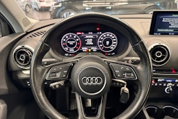 musta Audi A3 2017 kuva 11.