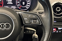 musta Audi A3 2017 kuva 14.