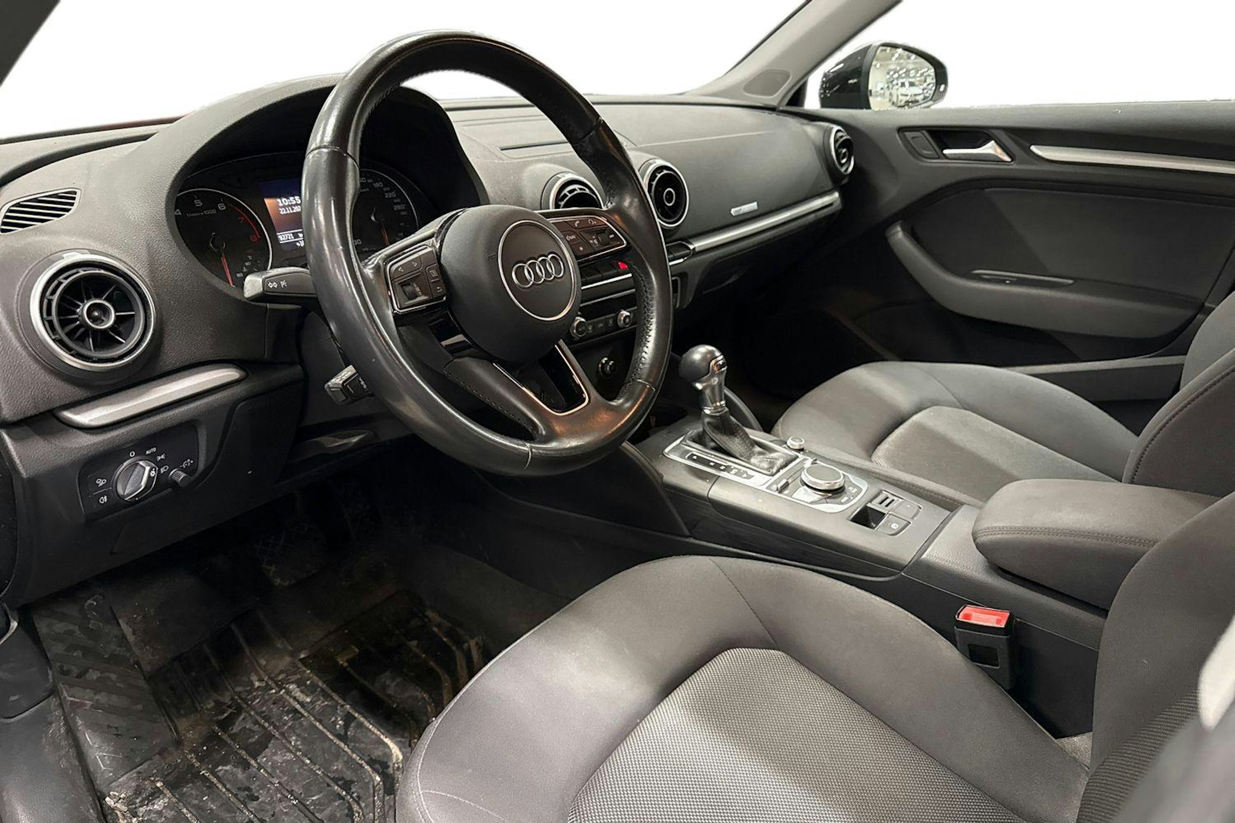 musta Audi A3 2017 kuva 3.