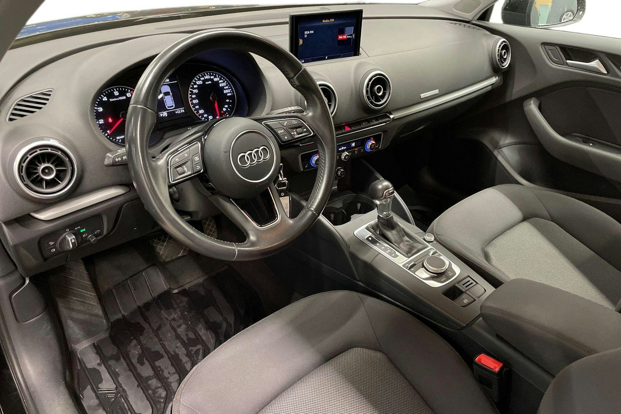 musta Audi A3 2017 kuva 7.