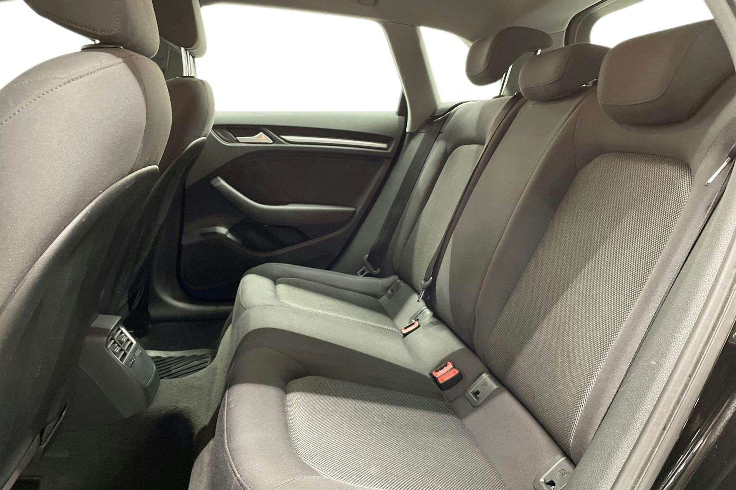 musta Audi A3 2017 kuva 10.