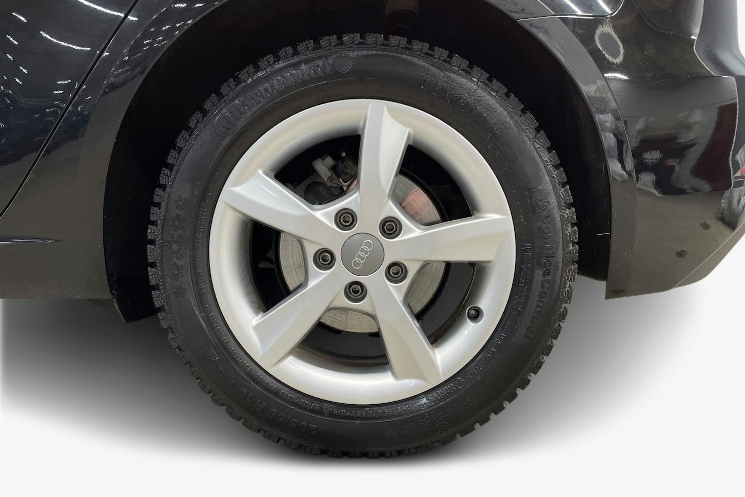 musta Audi A3 2017 kuva 11.