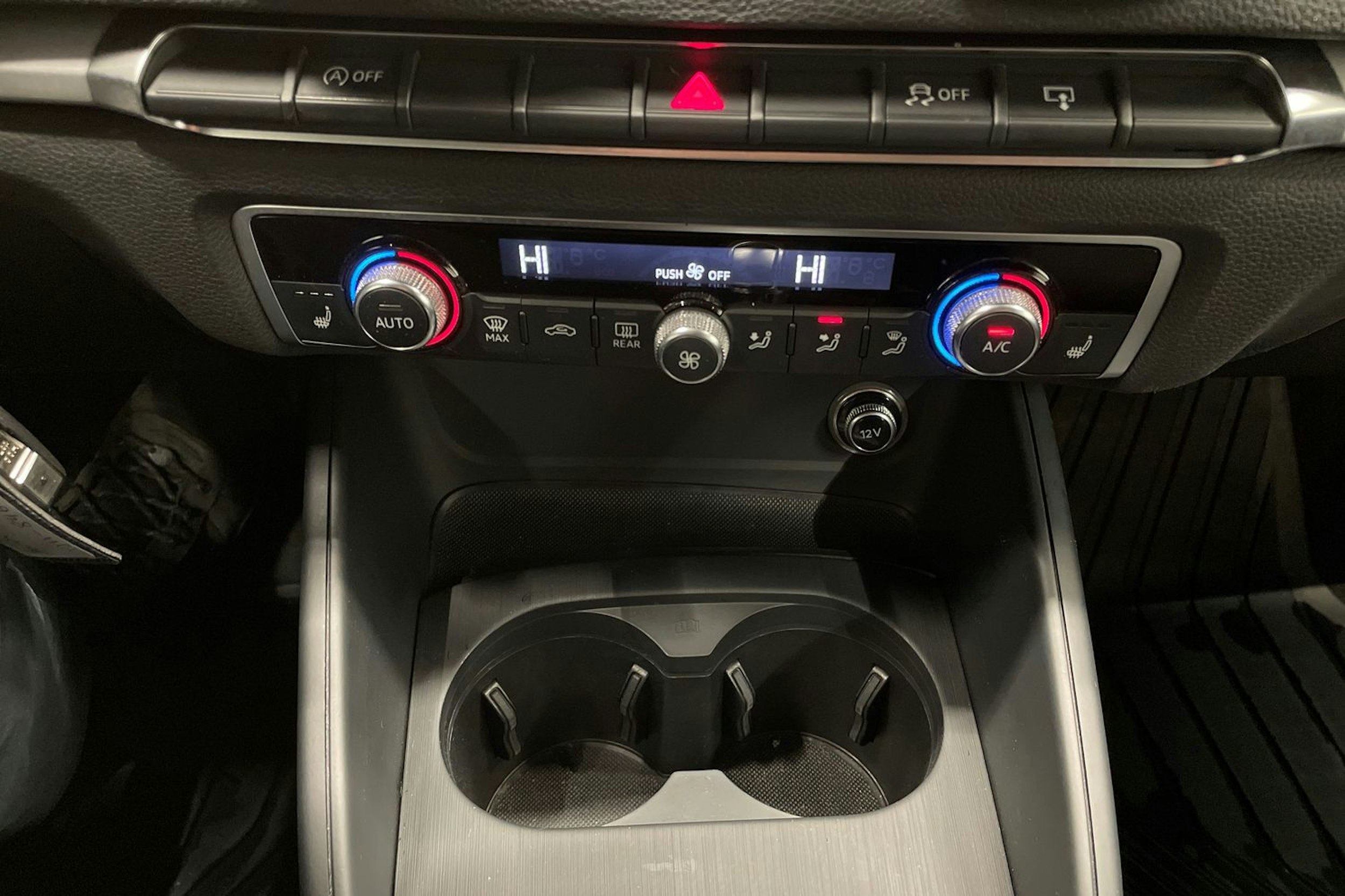 musta Audi A3 2017 kuva 20.