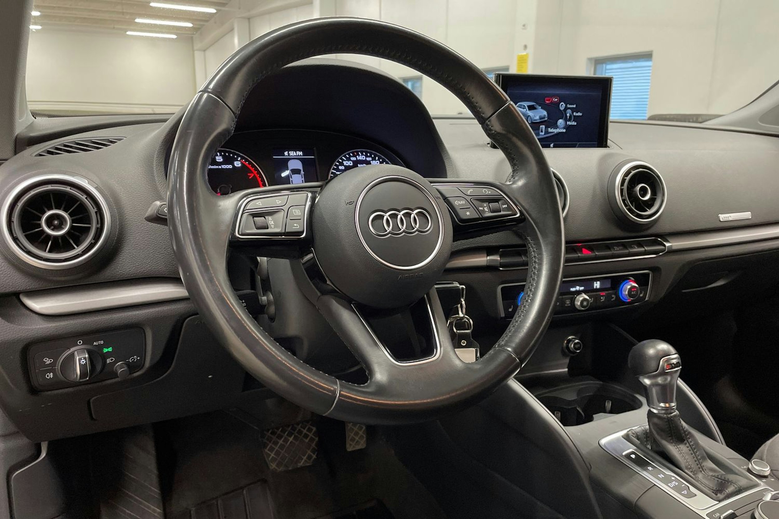 musta Audi A3 2017 kuva 26.