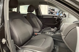 musta Audi A3 2017 kuva 27.