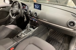 musta Audi A3 2017 kuva 28.