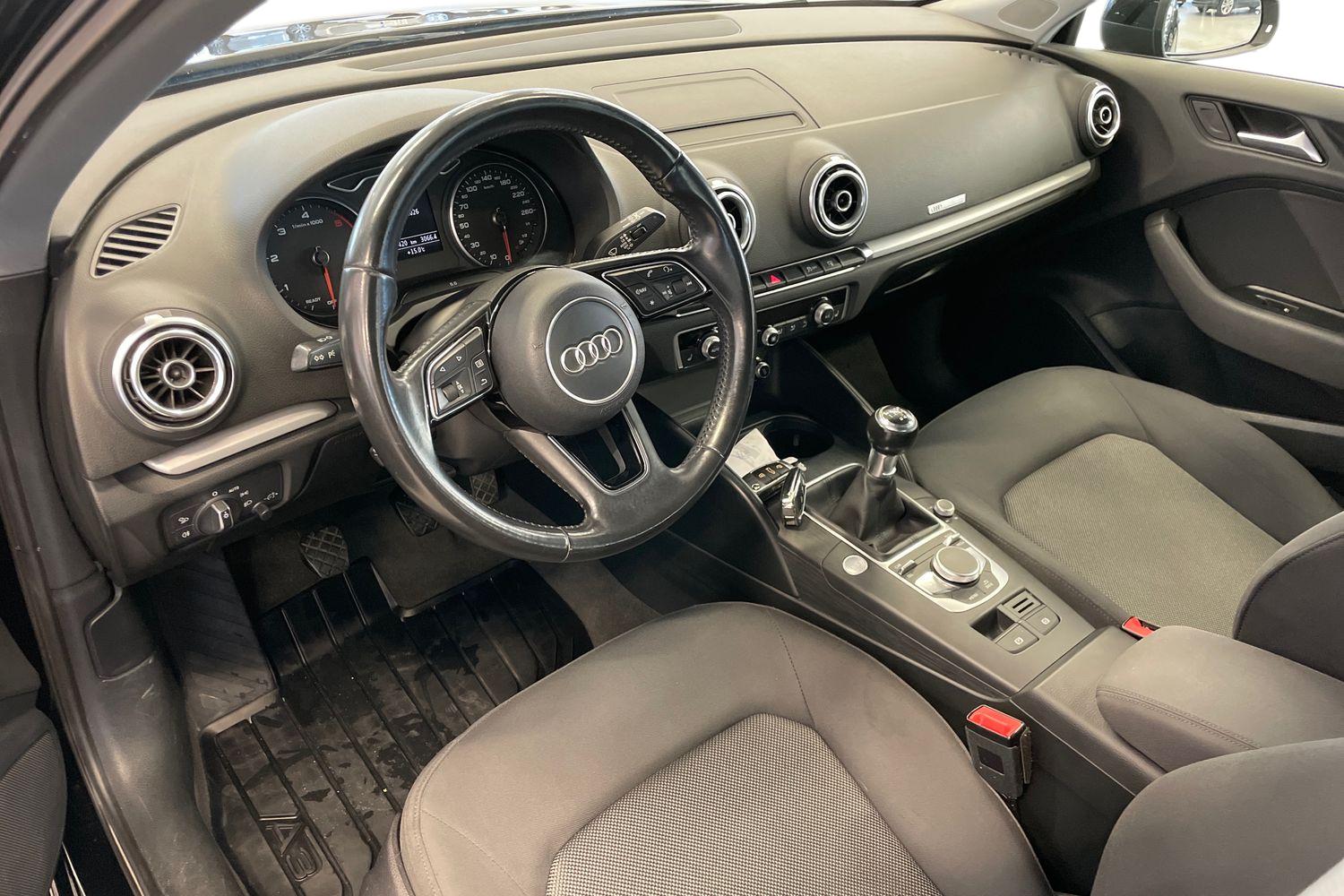 Audi A3 Sportback Business 1,6 TDI 81 kW 2017, kuva 6/16