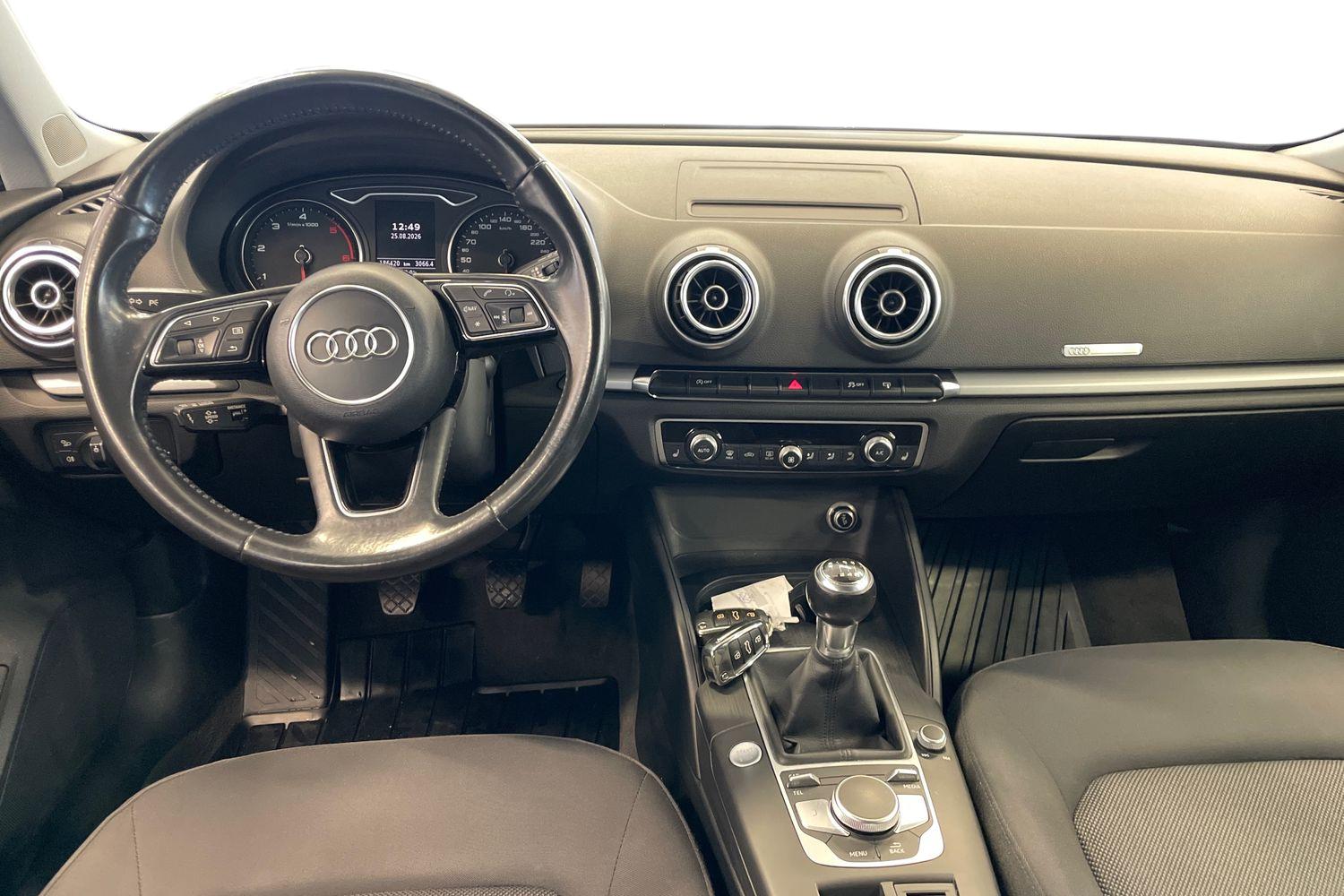 Audi A3 Sportback Business 1,6 TDI 81 kW 2017, kuva 7/16