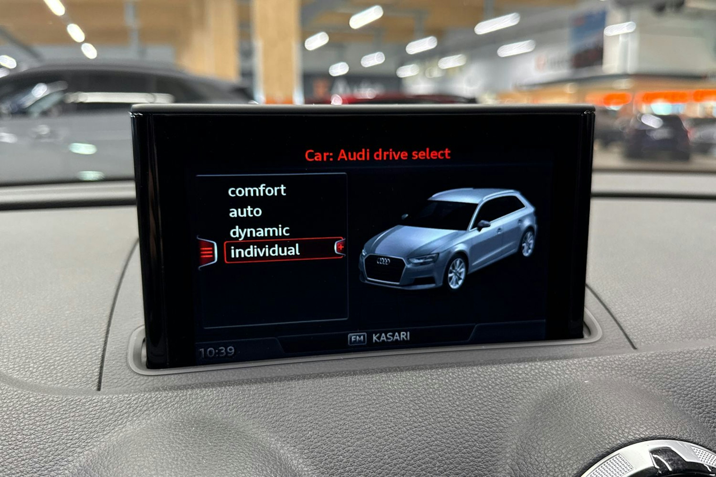 ruskea (beige) Audi A3 2017 kuva 23.