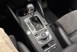 ruskea (beige) Audi A3 2017 kuva 27.