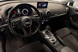 musta Audi A3 2017 kuva 8.