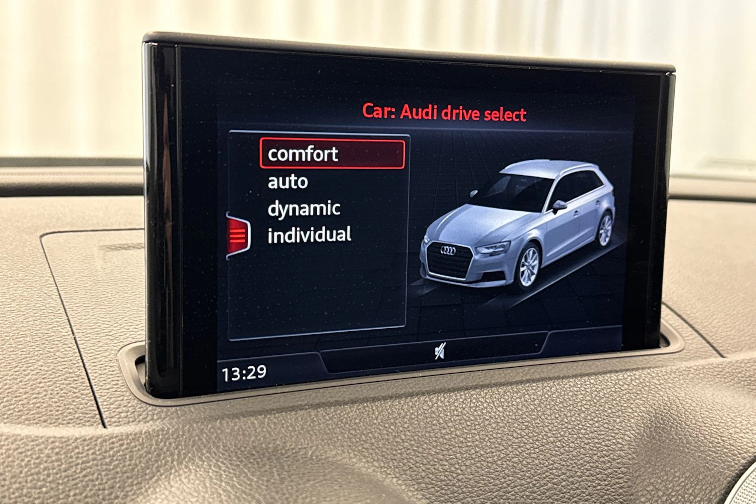 musta Audi A3 2017 kuva 30.
