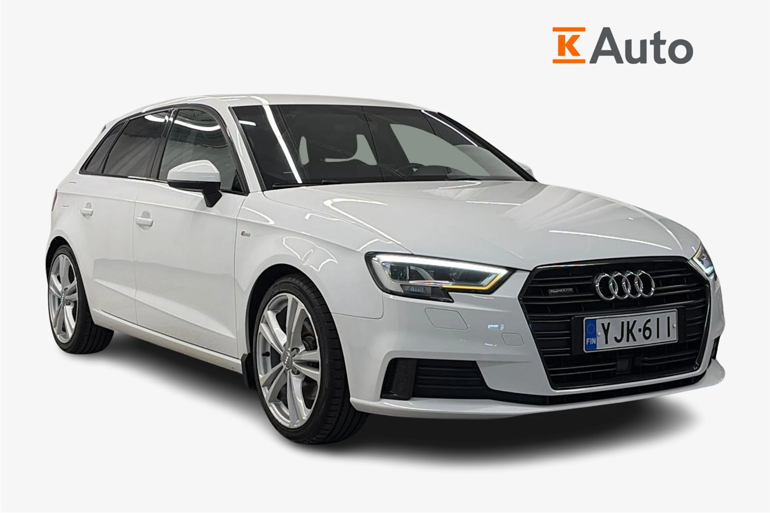 valkoinen Audi A3 2017 kuva 1.