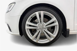 valkoinen Audi A3 2017 kuva 9.