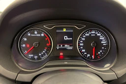 valkoinen Audi A3 2017 kuva 12.