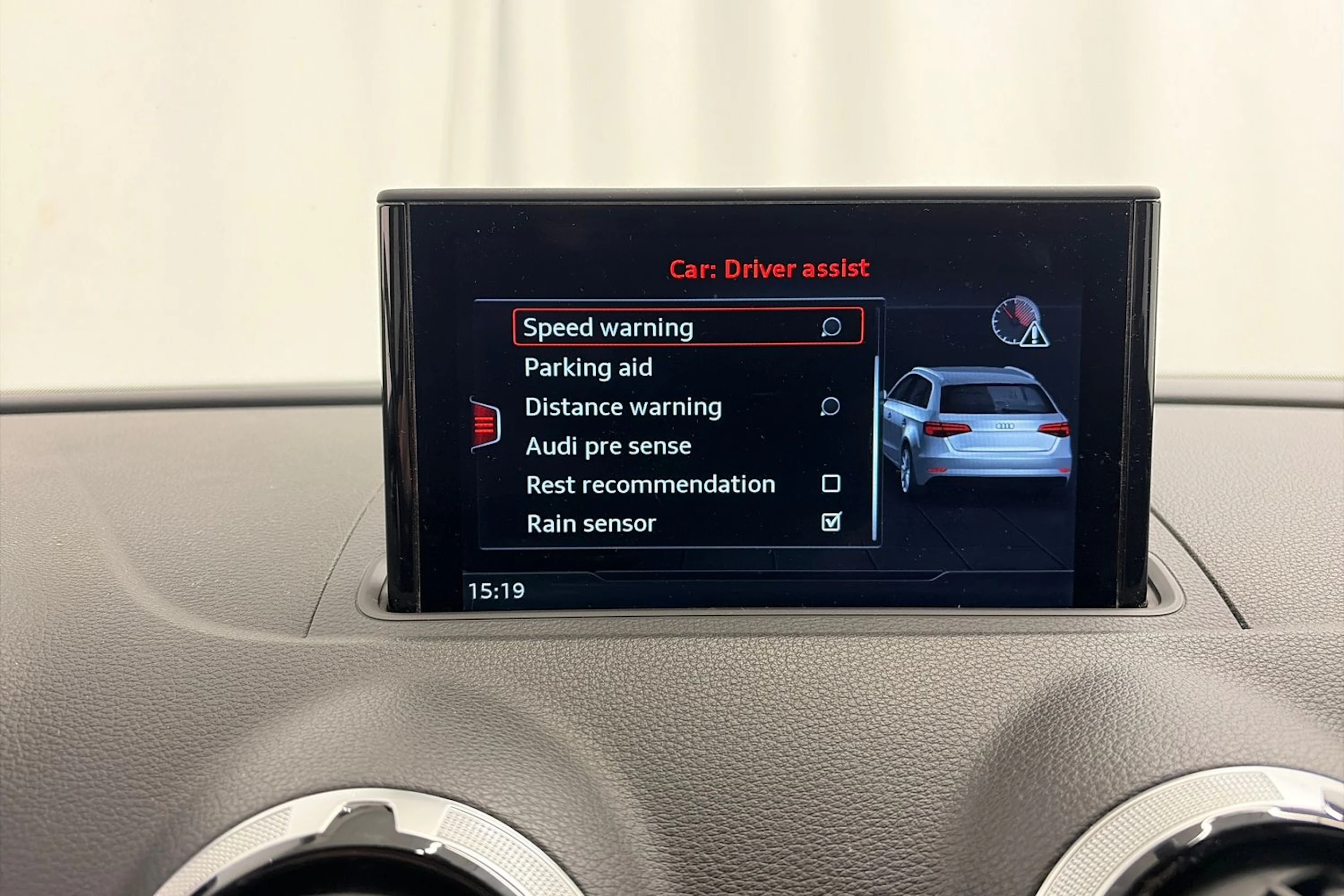 valkoinen Audi A3 2017 kuva 18.