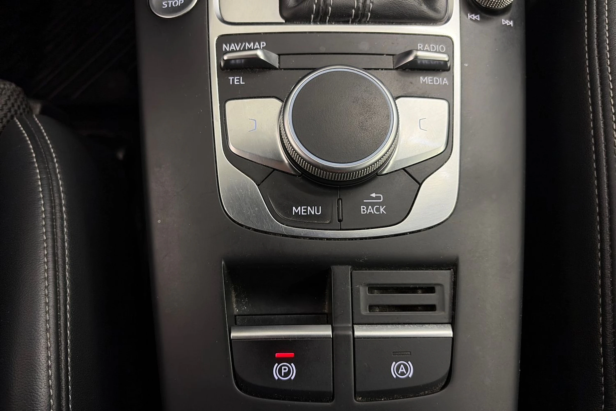 valkoinen Audi A3 2017 kuva 23.