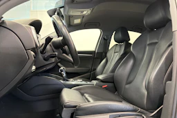 musta Audi A3 2017 kuva 11.