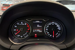 musta Audi A3 2017 kuva 15.