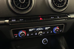 musta Audi A3 2017 kuva 19.