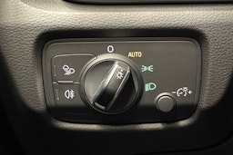 Sininen Audi A3 2018 kuva 22.