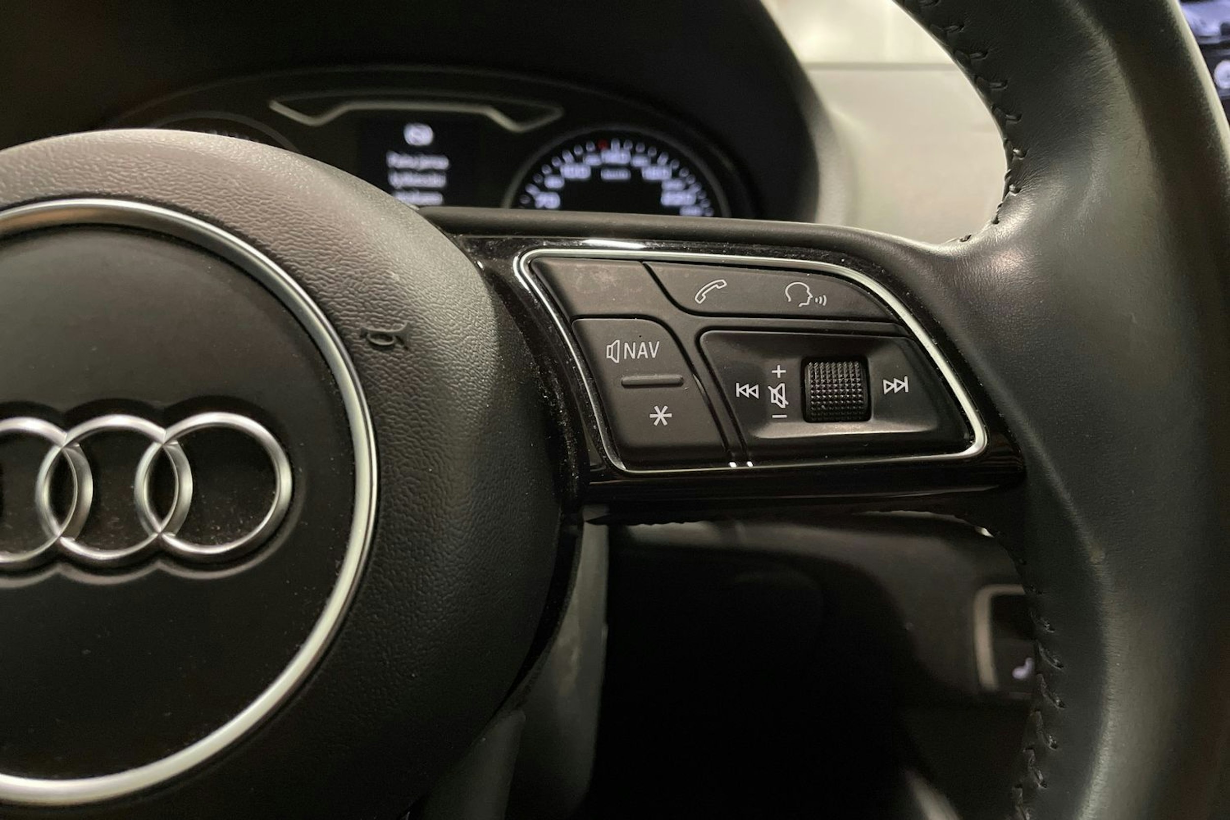 Sininen Audi A3 2018 kuva 24.