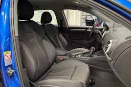 Sininen Audi A3 2018 kuva 26.