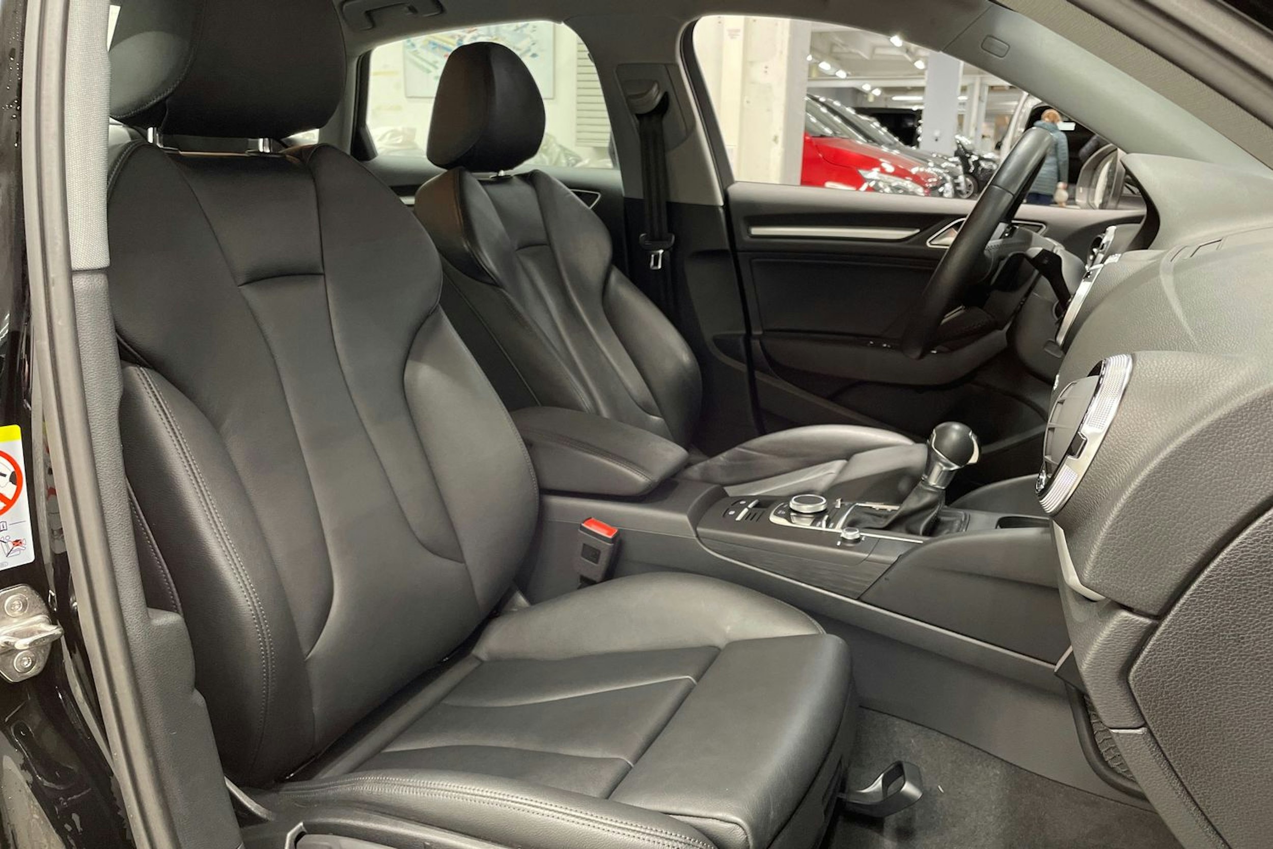 musta Audi A3 2018 kuva 23.