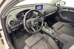 valkoinen Audi A3 2018 kuva 7.