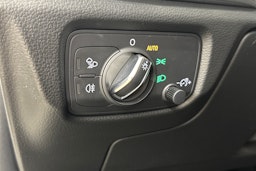 valkoinen Audi A3 2018 kuva 17.