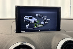 valkoinen Audi A3 2018 kuva 24.