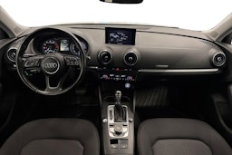 Valkoinen Audi A3 2018 kuva 9.