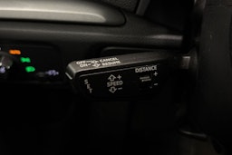 Valkoinen Audi A3 2018 kuva 17.