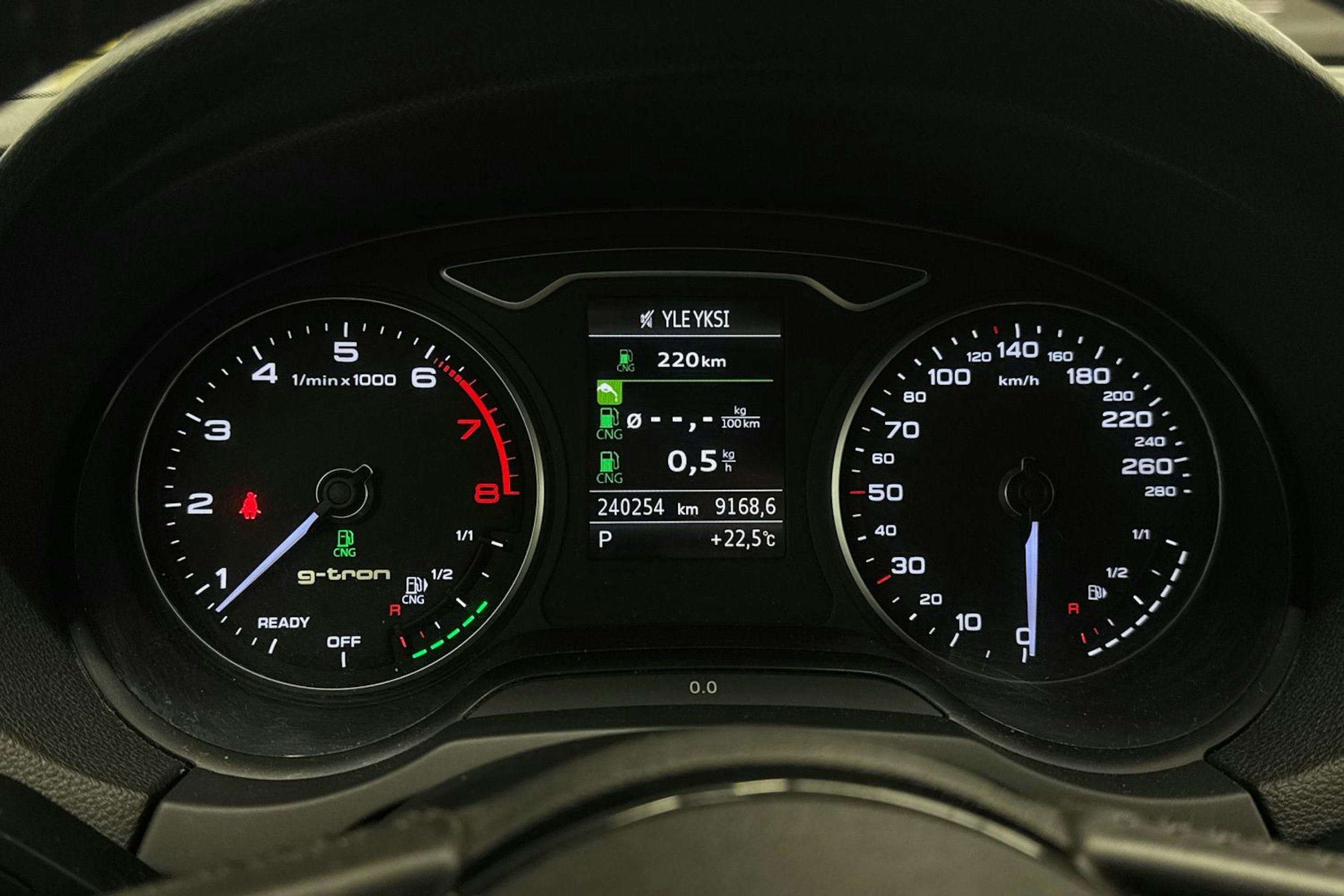 Valkoinen Audi A3 2018 kuva 18.
