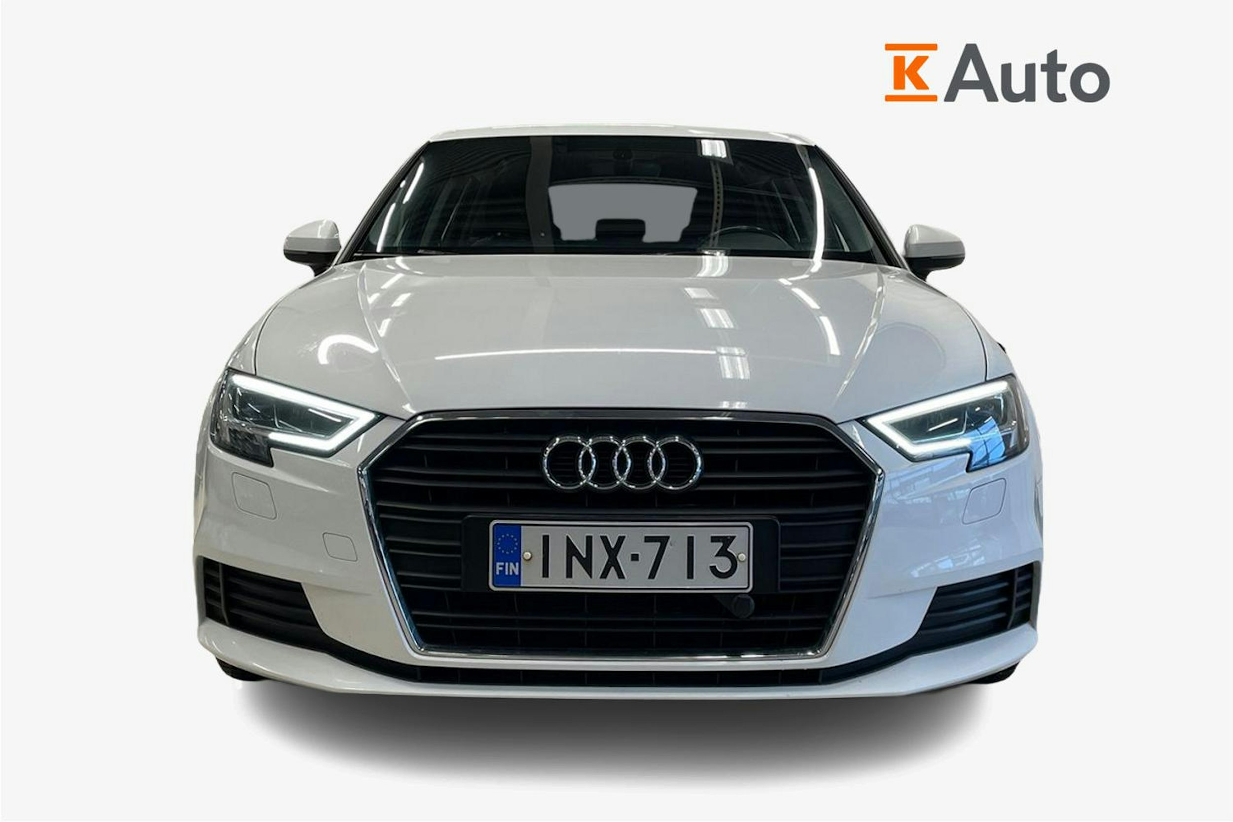 valkoinen Audi A3 2018 kuva 5.