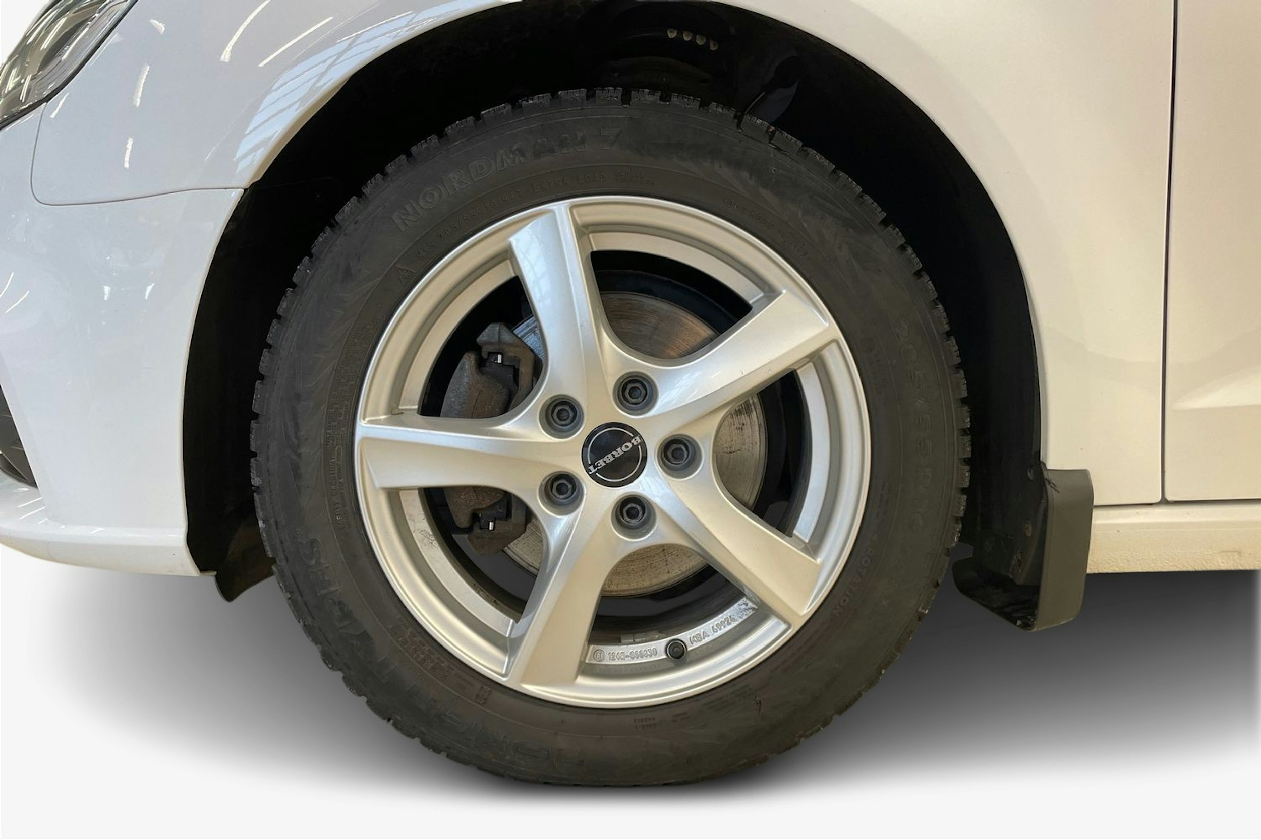 valkoinen Audi A3 2018 kuva 11.