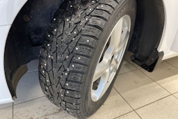 valkoinen Audi A3 2018 kuva 13.