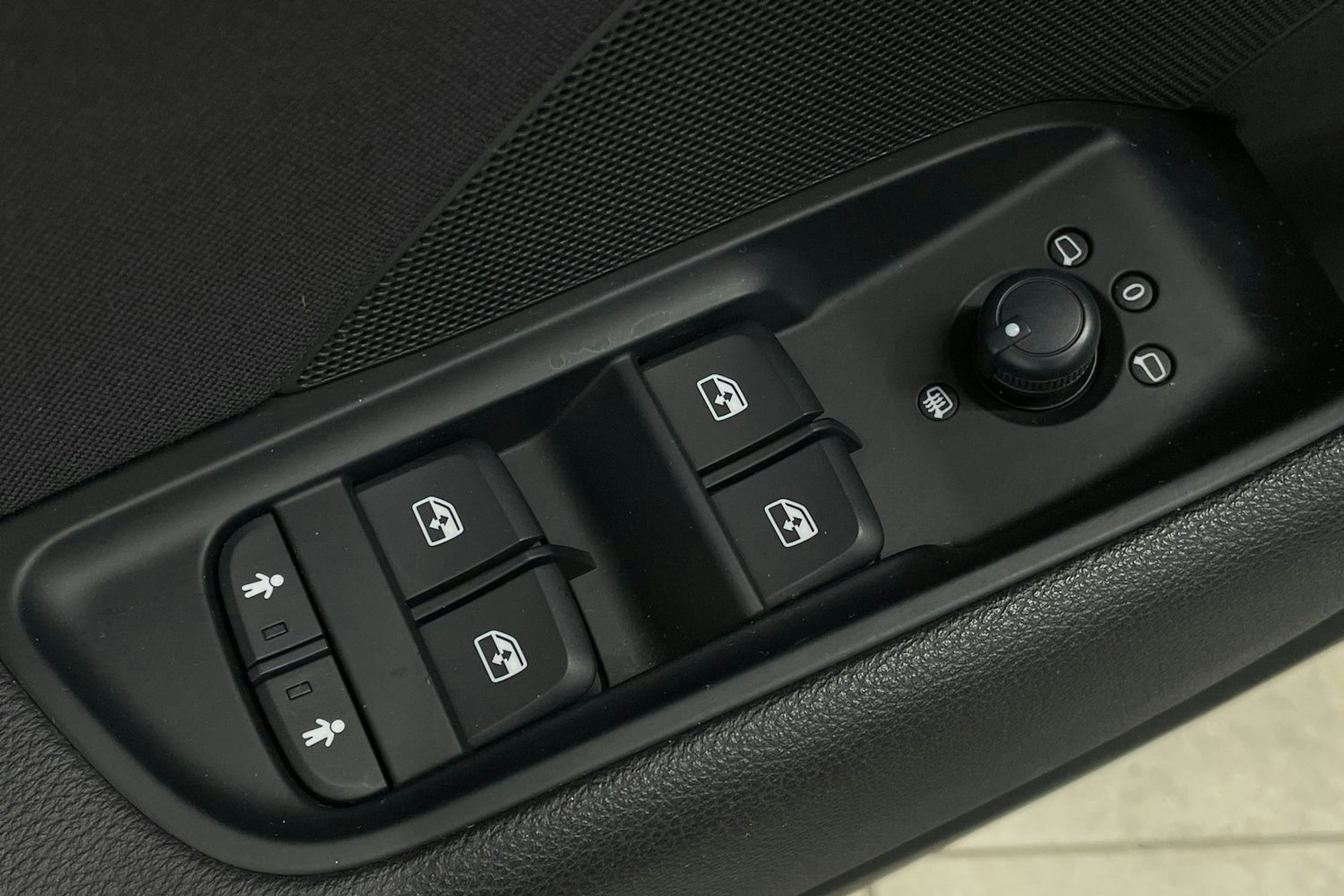 valkoinen Audi A3 2018 kuva 14.