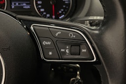 valkoinen Audi A3 2018 kuva 17.