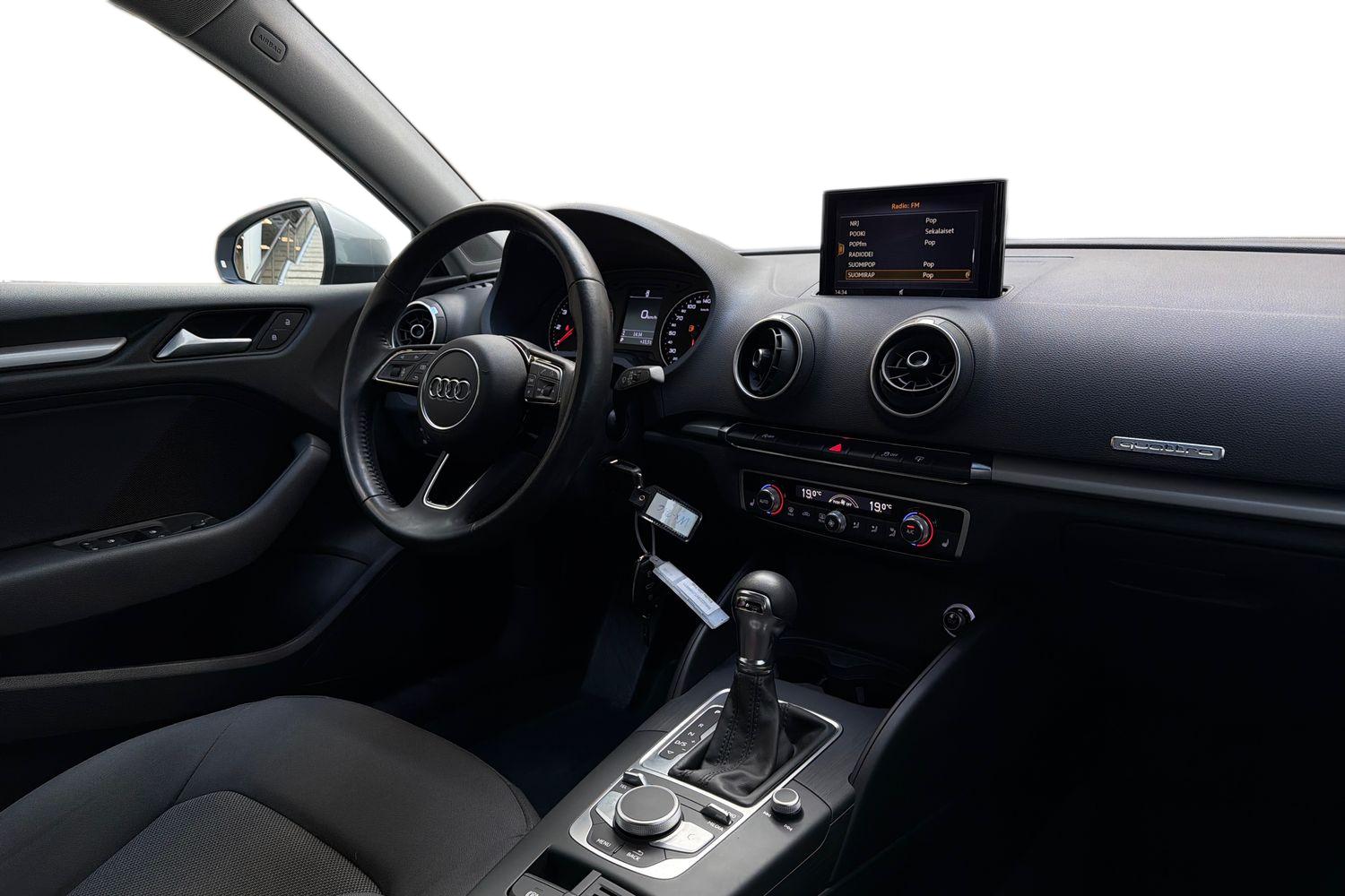 Audi A3 2018, kuva 7/25