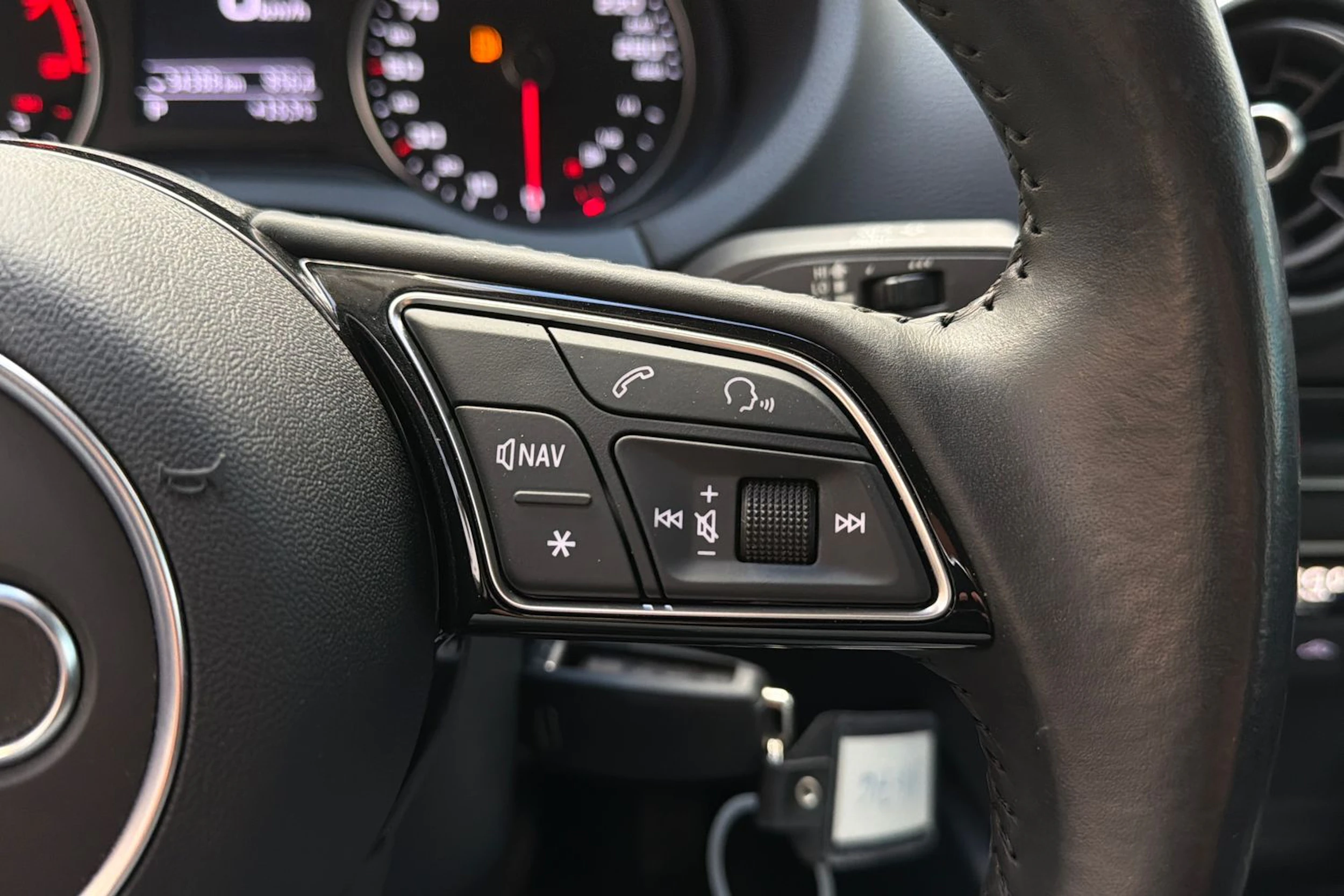 hopea Audi A3 2018 kuva 14.