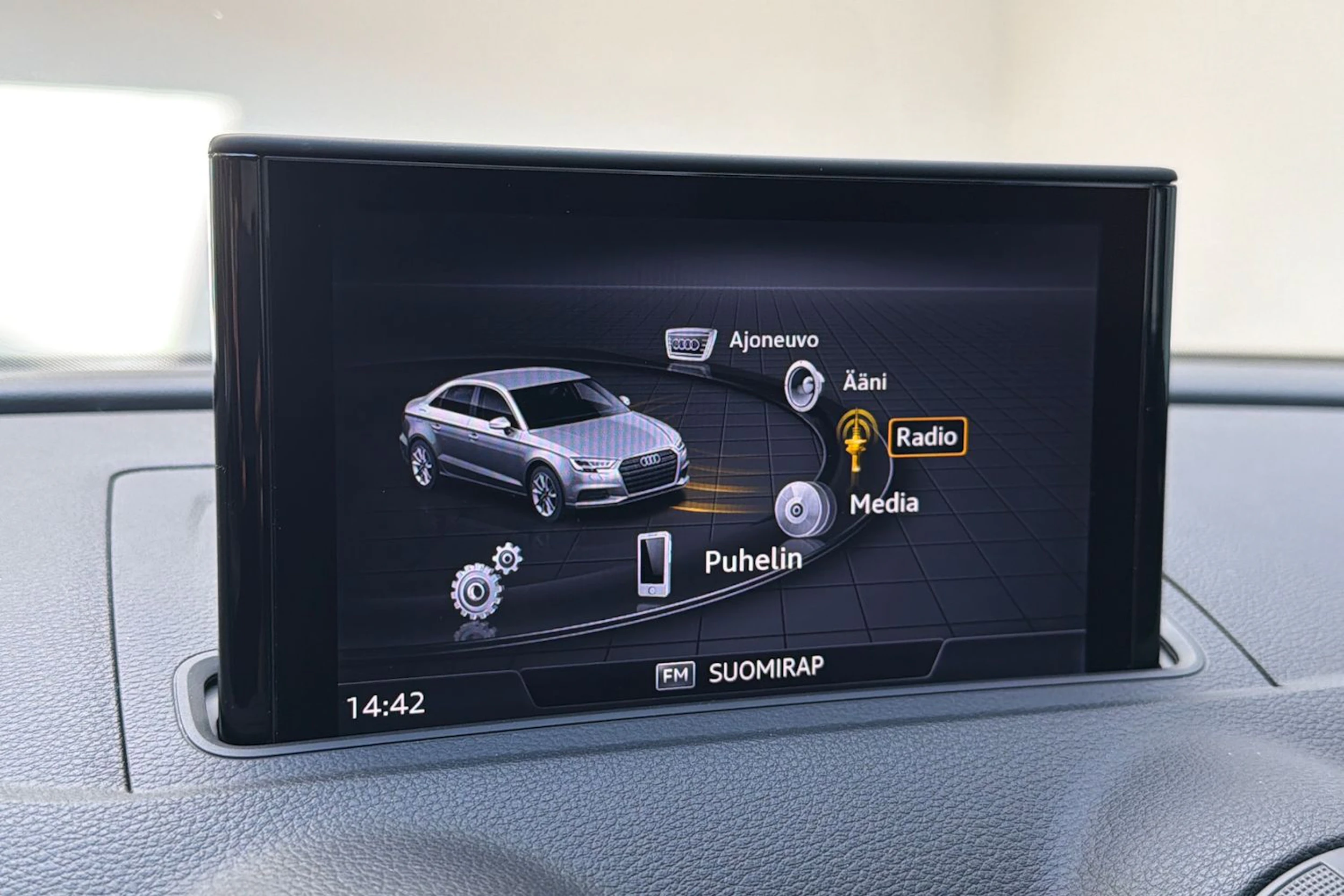hopea Audi A3 2018 kuva 17.
